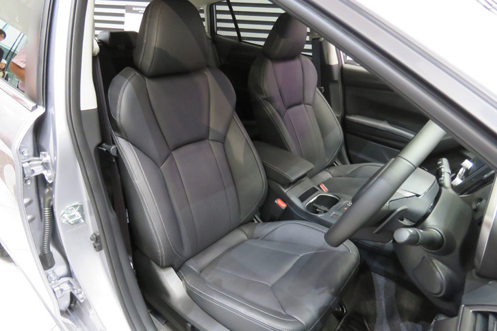 スバル・インプレッサ スポーツ（フロントシート）