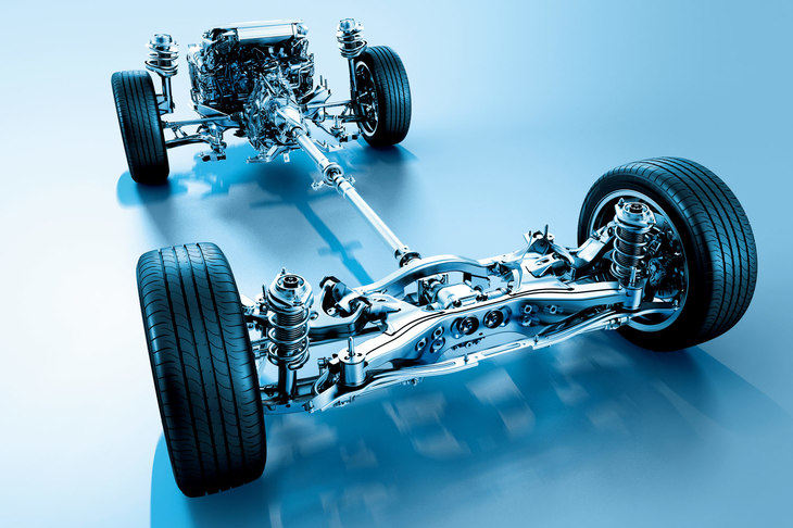 長年、スバルが採用している「シンメトリカルAWD」。水平対向エンジンを軸とした低重心かつ左右対称なパワートレイン／ドライブトレインは、運動性能にポジティブな影響をもたらす半面、パッケージ面での不利も少なくない。