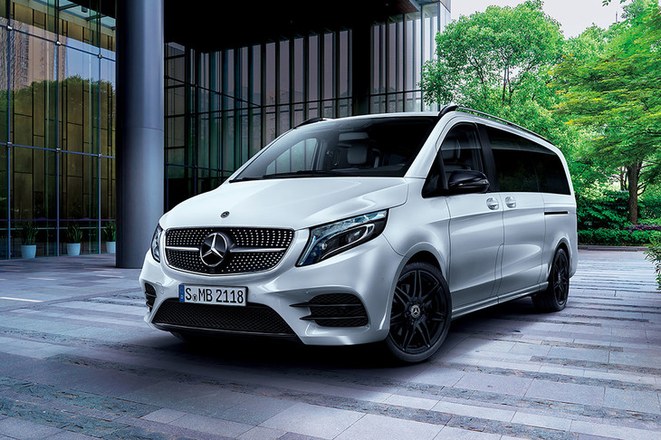 メルセデス・ベンツV220dアバンギャルド エクストラロング ブラックスイート