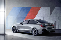 BMWが「3シリーズ」「3シリーズ ツーリング」「4シリーズ グランクーペ」に精かんな内外装の特別仕様車を設定の画像