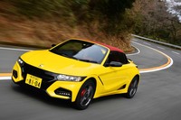 足まわりの減衰力が5段階に調節可能な「S660モデューロX」。走りのステージに合わせてベストな走りが実現できる。