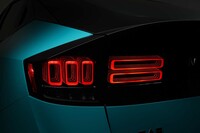 日産が新型EVの3代目「リーフ」を発表　600kmを超える航続距離を実現の画像