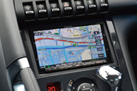 webCG｜webCGカーナビの達人2014 WINTER｜この冬注目の「使える」ナビ4機種｜ケンウッド MDV-Z700i (1)