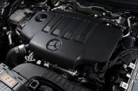 スタイリッシュさも悪路走破性能もアップ　新型「メルセデス・ベンツGLA」登場の画像