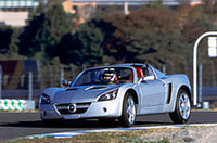 【Movie】オペル「スピードスター」がもてぎを走る