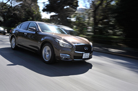 日産フーガハイブリッド