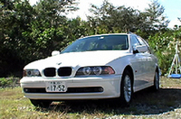 
	上の画像：新型BMW5シリーズ
	下の画像：先代BMW5シリーズ
	
	 