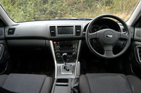 スバル・レガシィアウトバック2.5i（4AT）／3.0R（5AT）【試乗記】の画像