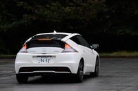 【スペック】CR-Z α・Master label（FF/CVT）：全長×全幅×全高＝4075×1740×1395mm／ホイールベース＝2435mm／車重＝1170kg／駆動方式＝FF／1.5リッター直4SOHC16バルブ（118ps/6600rpm、14.7kgm/4800rpm）、モーター（20ps/2000rpm、8.0kgm/1000rpm）／燃費＝21.6km/リッター（JC08モード）／価格＝263万円（テスト車＝304万6500円／Hondaインターナビ＋リンクアップフリー＝28万円／スカイルーフ＝10万5000円／ボディーカラー＜プレミアムホワイト・パール＞＝3万1500円）