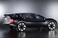 ルノー、未来の高級クロスオーバーを発表【パリサロン08】の画像