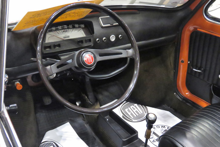 フィアット500L（1972年）／ワールドヴィンテージカーズ