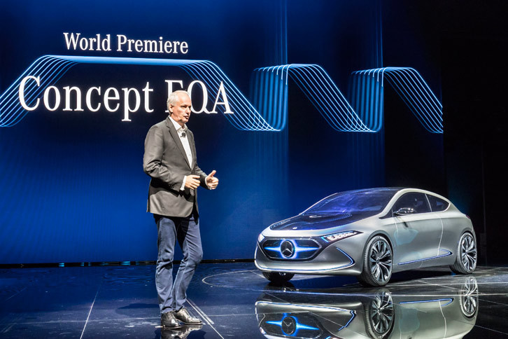 フランクフルトショー2017でメルセデスが世界初公開した、電気自動車のコンセプトモデル「コンセプトEQA」。