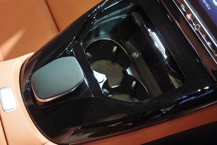 メルセデスAMG SL43（センターコンソール）