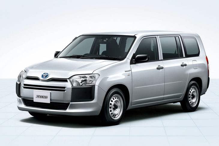 「サクシード」