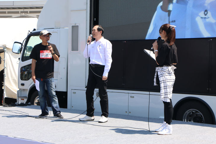 メインステージではさまざまなイベントも実施。ルノー・スポール・ジャンボリーのステージでは、ルノー・ジャポンの大極 司社長も登壇。日本初公開となる限定車のお披露目も行われた。