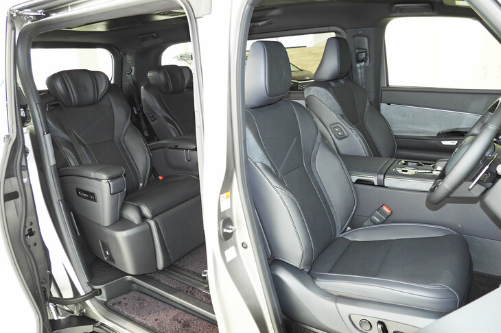 レクサスLM500h“バージョンL”（1列目＆2列目シート）