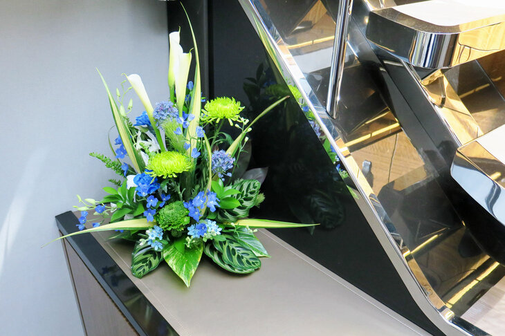 レクサスLY650（船室）