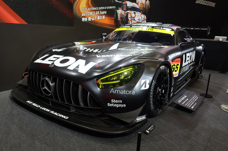 SUPER GT 2025 GT300クラスのチャンピオンマシン No.65 LEON PYRAMID AMG