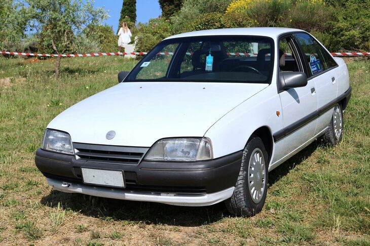 1990年「オメガA」。