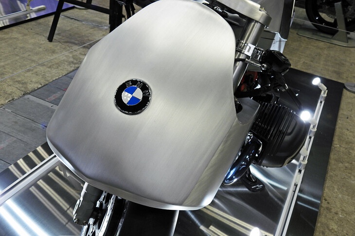 MOON Arrow（MOONEYES）