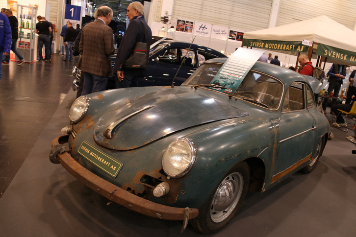 もちろん「ポルシェ356」も、それなりに人気を維持している。この1960年型の価格は、要レストアにもかかわらず、3万9000ユーロ（約483万円）。