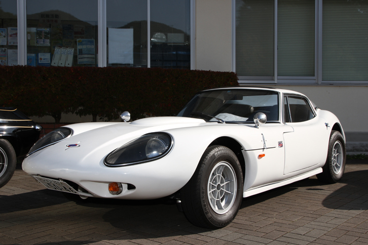 英国製のスペシャリストカー（少量生産スポーツカー）である「マーコス3000GT」。各種エンジンが積まれるが、これはフォード製3リッターV6を搭載した最速版。