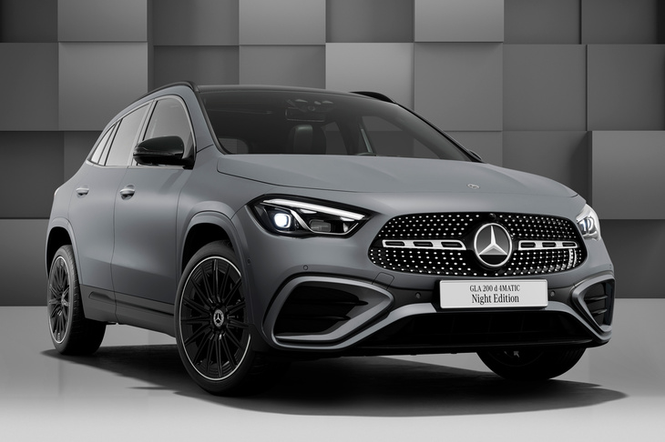 メルセデス・ベンツGLA200d 4MATICナイトエディション
