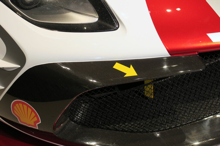 フェラーリ488チャレンジEVO（けん引フック）