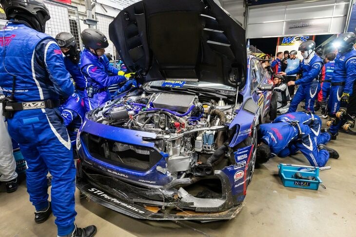 ここからがメカニックたちの見せ場。