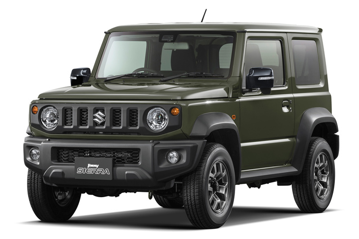 2018年7月に、実に20年ぶりのフルモデルチェンジを経て登場した新型「ジムニー／ジムニーシエラ」。こちらはオーバーフェンダーが勇ましい普通車バージョンの「ジムニーシエラJC」。