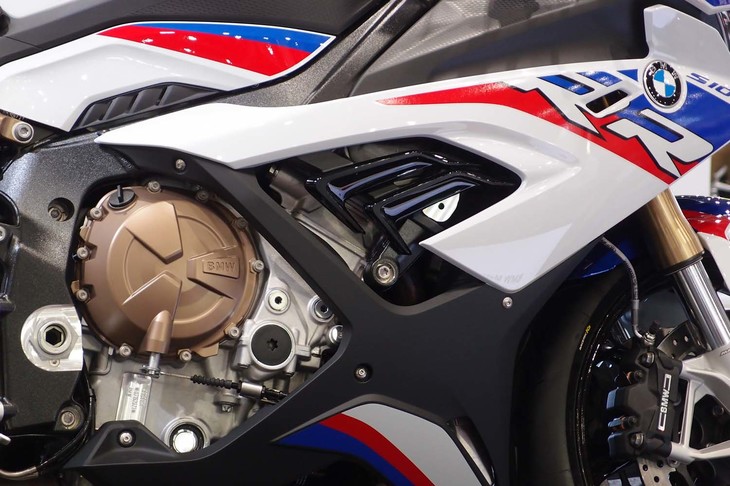 BMW S1000RR（エンジン）