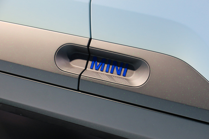 MINIコンセプト エースマン（サイドロアガーニッシュ）