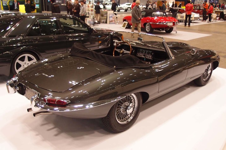 ジャガーEタイプ シリーズ1 DHC（1963年）／Auto Roman