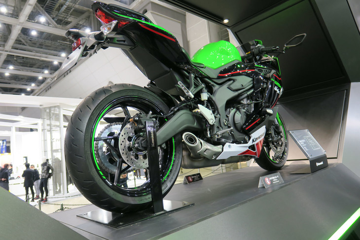 カワサキ・ニンジャZX-25R SE KRTエディション