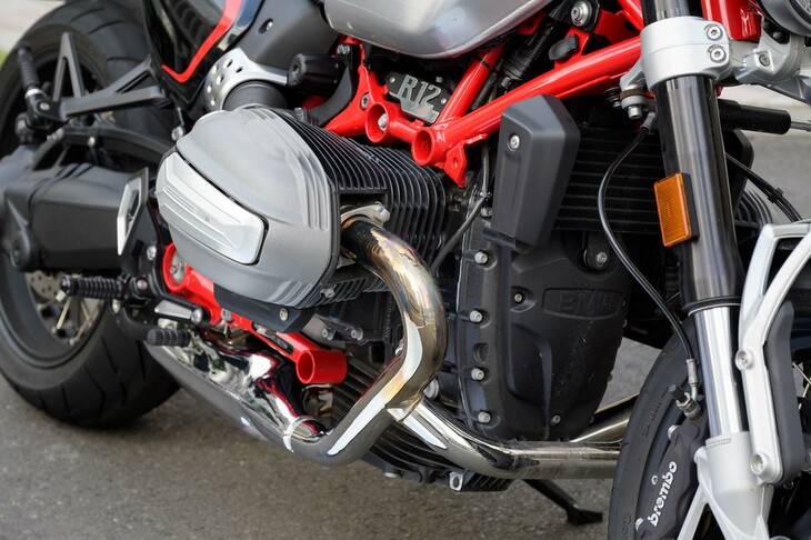 エンジンは1169ccの排気量を持つ空油冷式の水平対向2気筒DOHC。109PSの最高出力と115N・mの最大トルクを発生する。