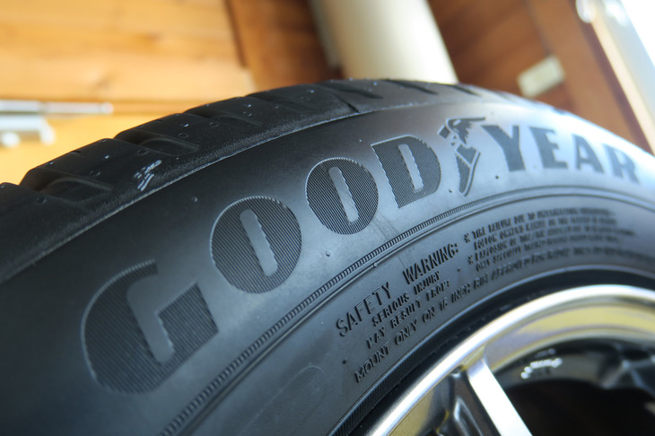 1977年に世界で初めてオールシーズンタイヤを発売したのはグッドイヤー。同社はこのジャンルにおけるパイオニアなのだ。