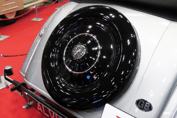 アルヴィス4.3リッター ヴァンデンプラス ツアラー（1937年）／明治産業株式会社