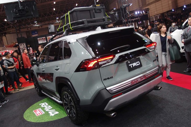 トヨタRAV4 TRDフィールドモンスター
