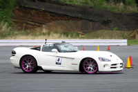 動画を提供してくれた、よっし～さんの2代目「バイパー」。エンジン、ドライブトレイン、足まわりと一通り手が加えられており、とにかく速いし、見た目もすばらしい。