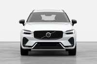 「ボルボXC60」にブラックのアクセントカラーが映える特別仕様車の画像