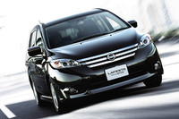 日産ラフェスタ ハイウェイスターがより低燃費に