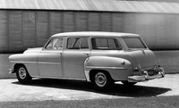 クライスラーのいちブランド、ダッジのオールスチール（全鋼製）ワゴン。1951年。