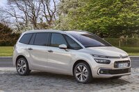 2013年に登場した2代目「シトロエン・グランドC4ピカソ」。2018年に「グランドC4スペースツアラー」へと改称しつつ、2022年まで販売が続けられた。