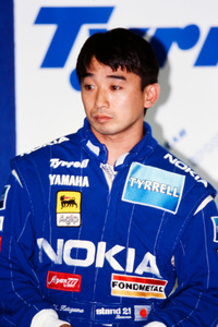 1992年にラルースからF1にデビューした片山右京。1993年にティレルに移籍すると、1994年には競争力の高い「ティレル022」をドライブし、時に上位争いに食い込む走りを披露した。