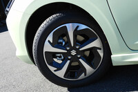 スズキが新型「スイフト」を発表　より洗練されたコンパクトモデルに進化の画像