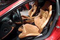 フェラーリの新たな旗艦「F12ベルリネッタ」上陸の画像