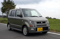 【スペック】
	ワゴンR RR-DI：全長×全幅×全高＝3395×1475×1635mm／ホイールベース＝2360mm／車重＝860kg／駆動方式＝FF／0.66リッター直3DOHC12バルブターボ・インタークーラー付き（64ps／6500rpm、10.5kgm／3500rpm）／車両本体価格＝140.0万円（テスト車＝同じ
	 
