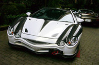 「ミツオカ・オロチ・カブト」。お値段はノーマルより288.0万円高となった。