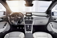 新型「メルセデス・ベンツBクラス」概要明らかに【フランクフルトショー2011】の画像