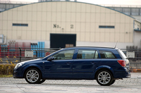 オペル・アストラワゴン1.8 Sport（4AT）／2.0 Turbo Sport（6MT）【試乗記】の画像